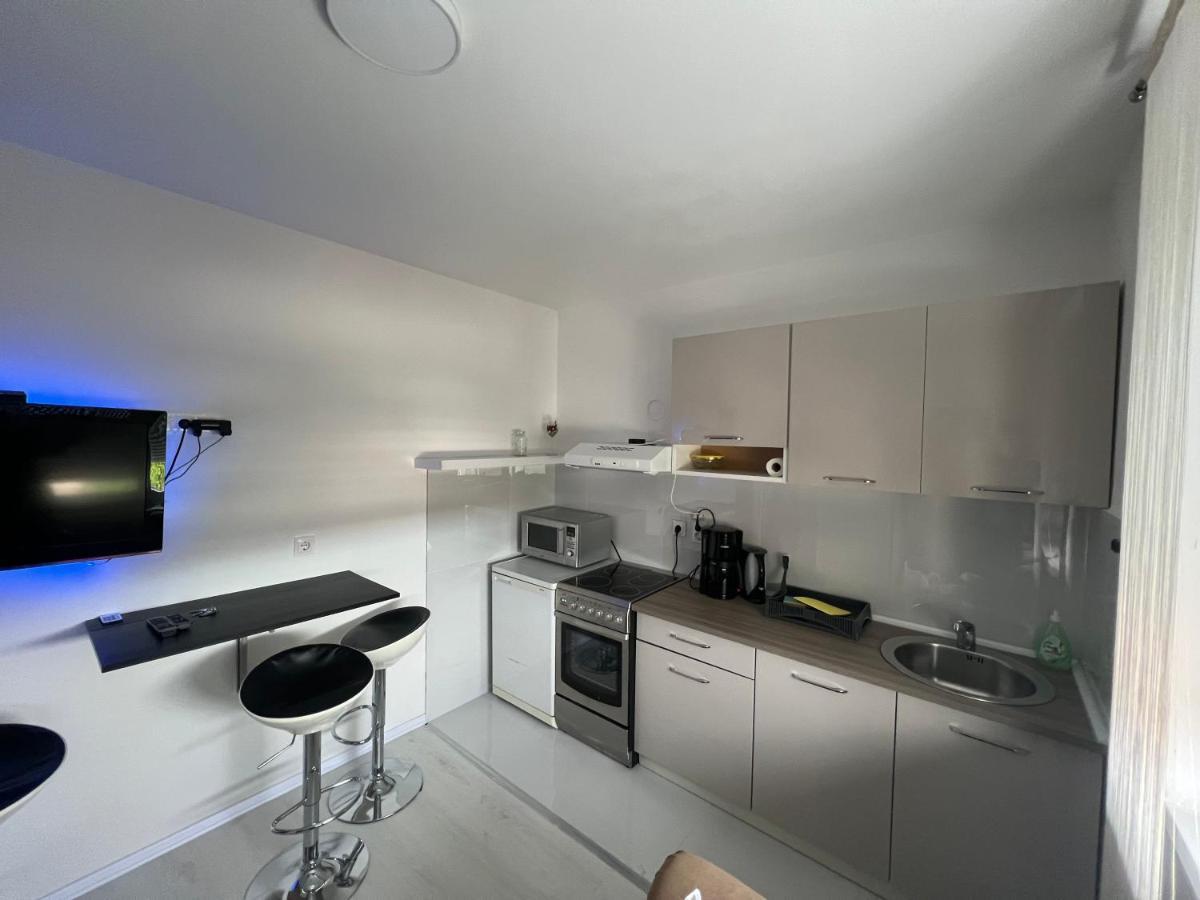 Apartman Paola - Massage Chair- 0-24 Self Check In Out- ซูปันยา ภายนอก รูปภาพ